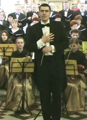 Pan mgr Robert Koźbiał - Dyrygent chóru "Jutrzenka"